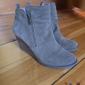 Lucky Brand Brown Suede Ankle Booties